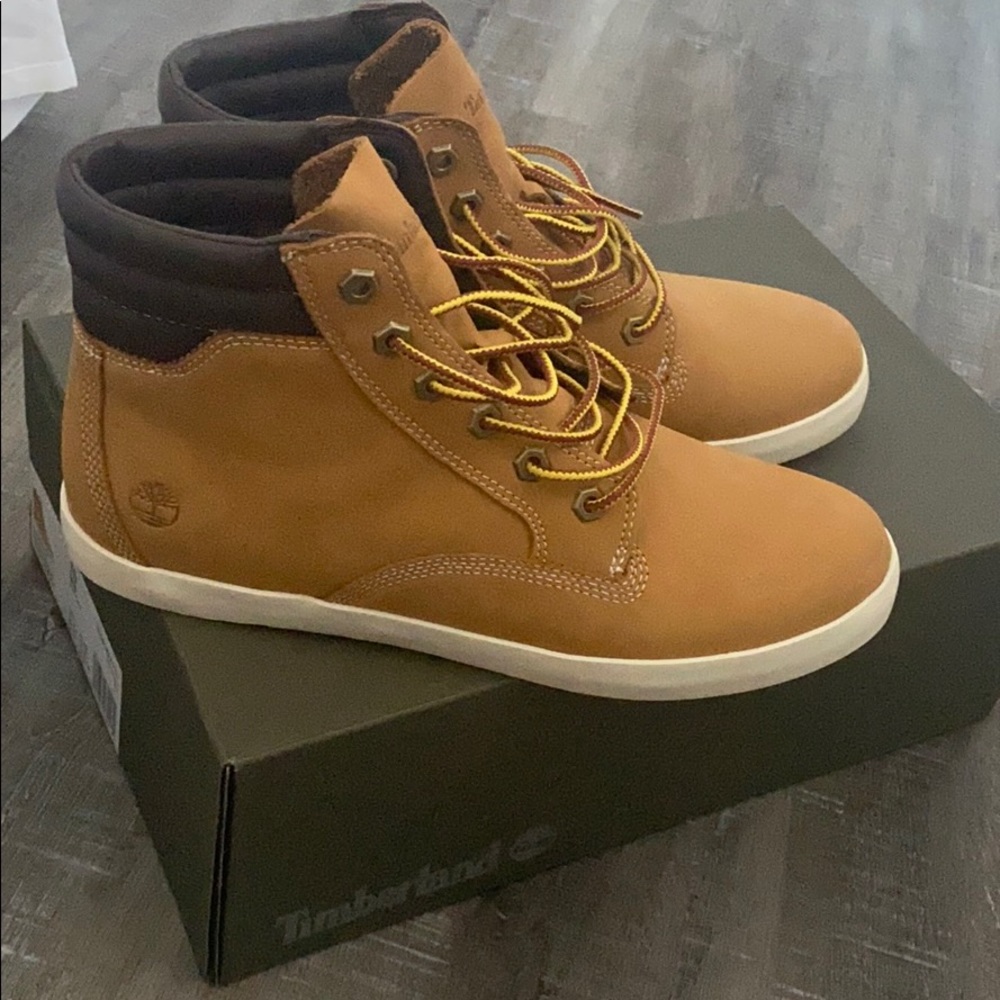 Timberland sneaker bottom shoes